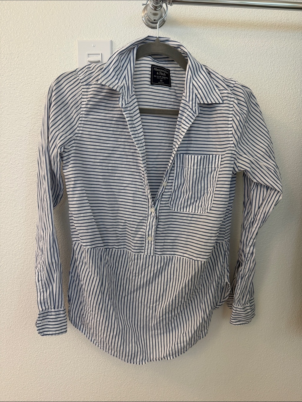 Abercrombie & Fitch women’s Blue and White Striped Popover Shirt